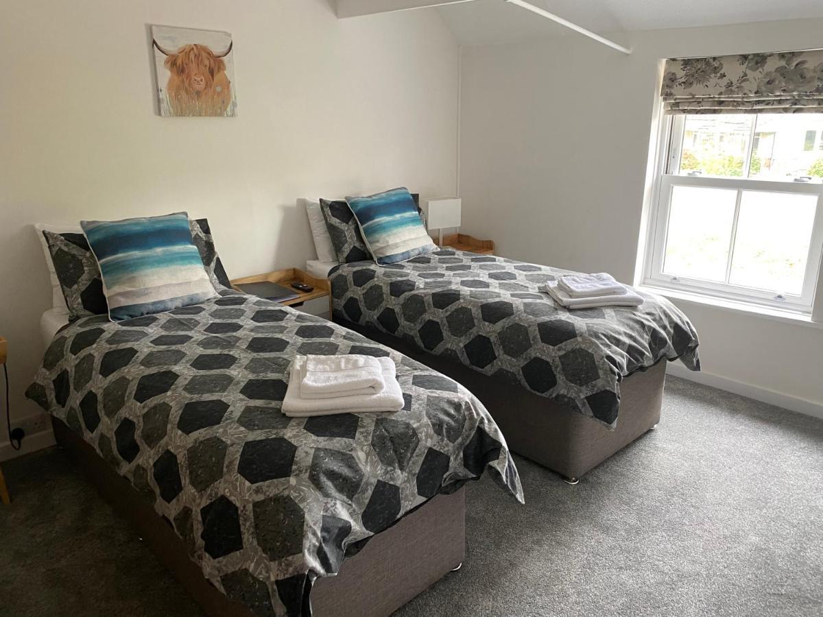 The New Wheel Inn Lymington Zewnętrze zdjęcie